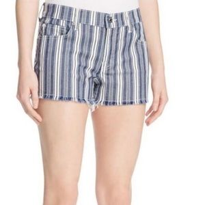 7FAM striped shorts